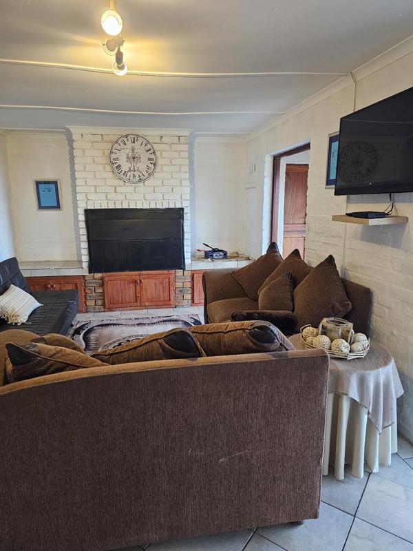 4 Bedroom Property for Sale in Kleinmond Western Cape